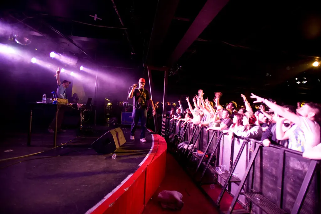 Bloc Weekend 2009 — documentary, event and music photograph in Minehead, Somerset, UK, frame 21 of 114.